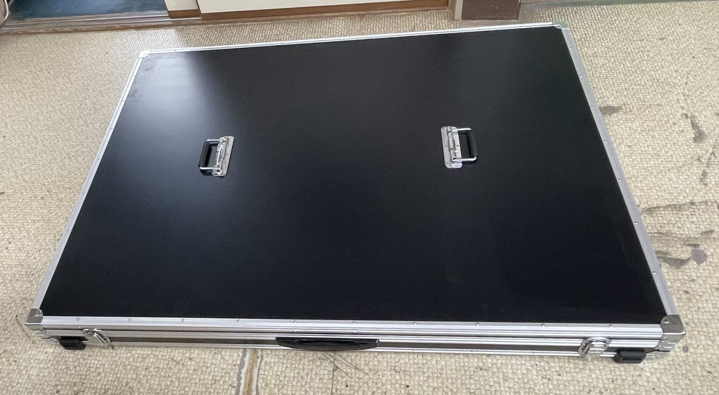 ＬＥＤ掲示パネル収納特注アルミケース